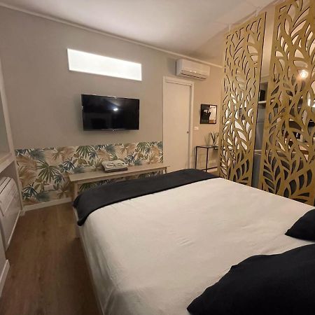 Ferienwohnung Hello - Modern Studio In Downtown Garden Turin Exterior foto