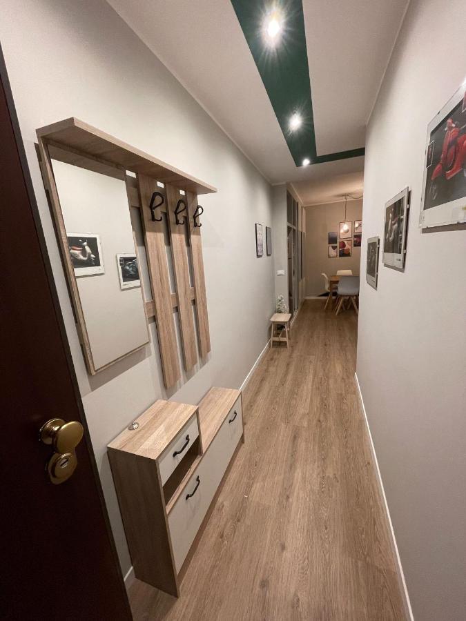 Ferienwohnung Hello - Modern Studio In Downtown Garden Turin Exterior foto